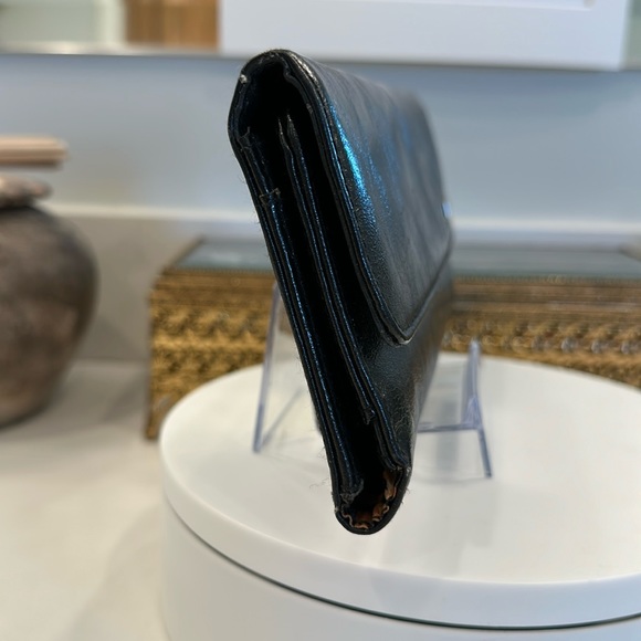 Kenneth Cole Reaction Black Leather Wallet, Leopard-Print Lining, EUC - Picture 4 of 17